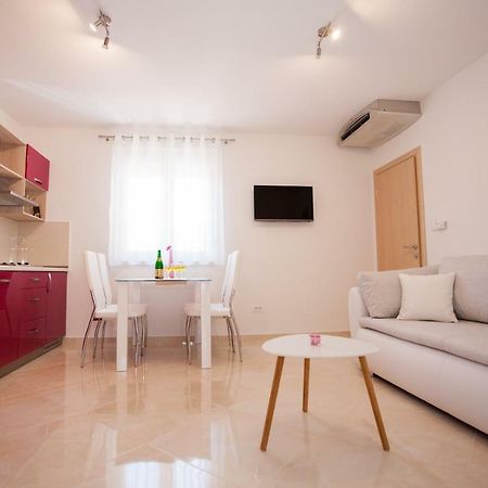 Apartments Mia Башка-Вода Екстер'єр фото