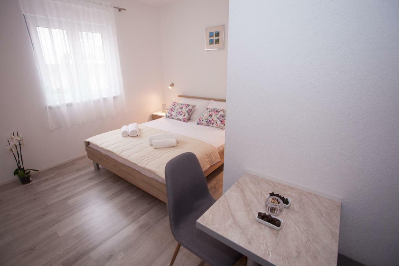 Apartments Mia Башка-Вода Екстер'єр фото
