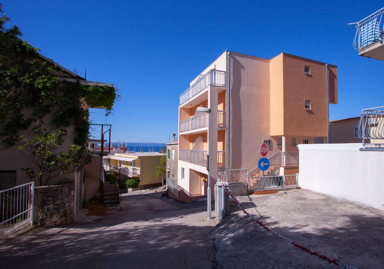 Apartments Mia Башка-Вода Екстер'єр фото