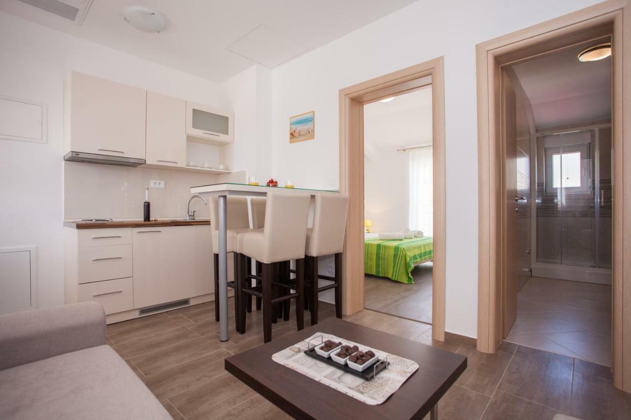 Apartments Mia Башка-Вода Екстер'єр фото