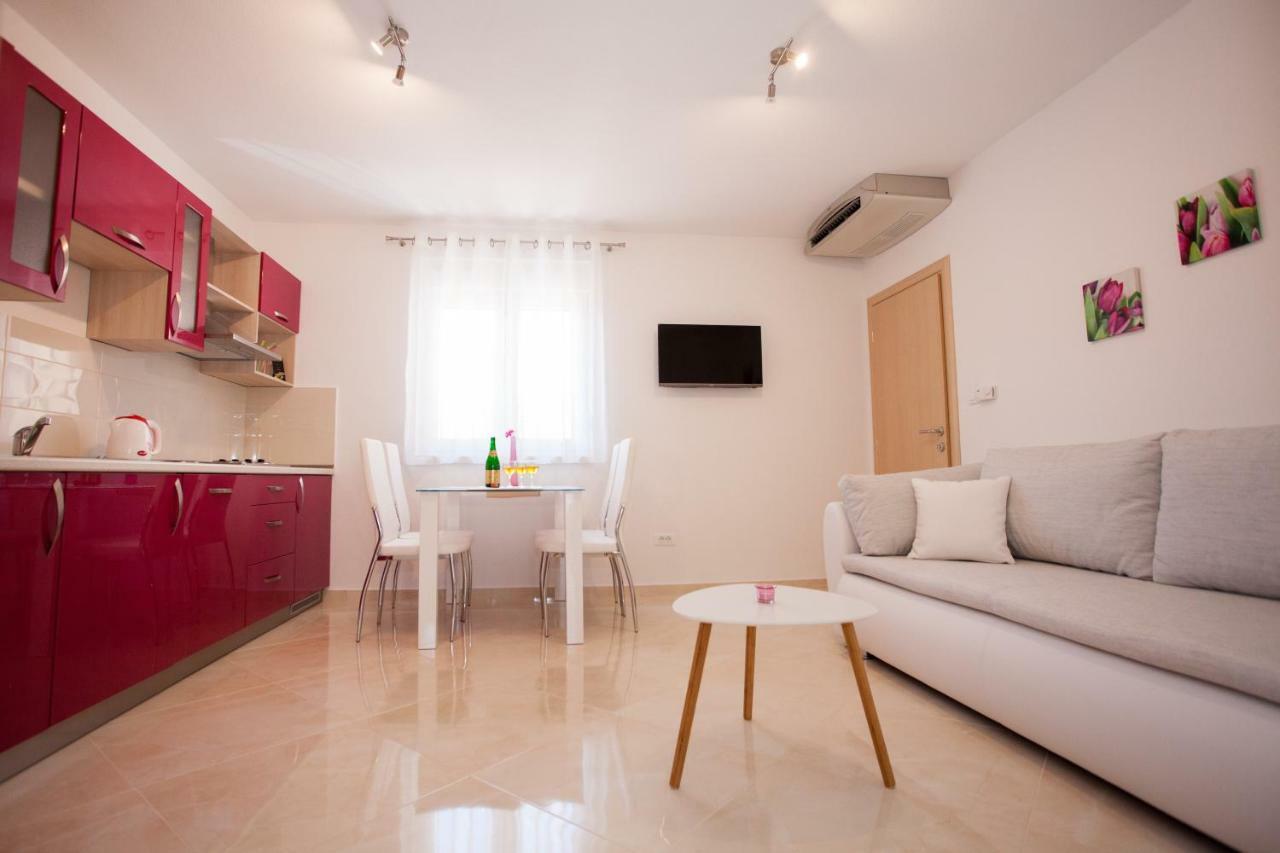 Apartments Mia Башка-Вода Екстер'єр фото