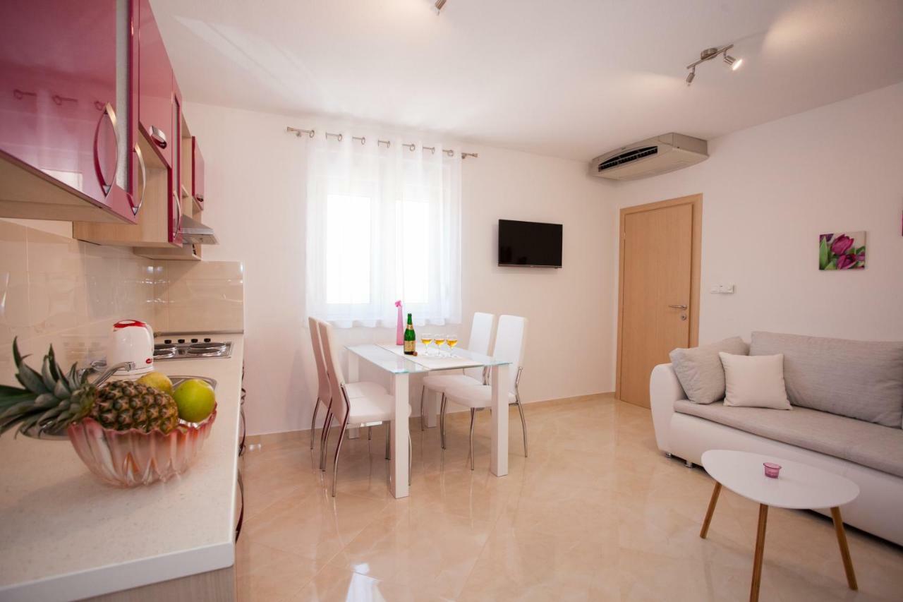 Apartments Mia Башка-Вода Екстер'єр фото